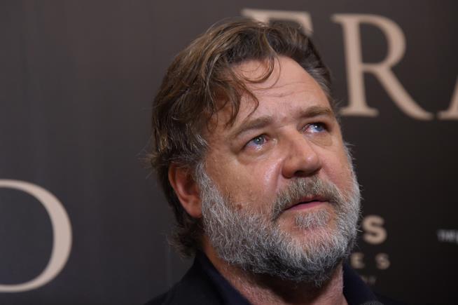 Russell Crowe è stato avvistato sul set di The Loudest Voice in the Room Russell Crowe allo screening di Boy Erased a New York