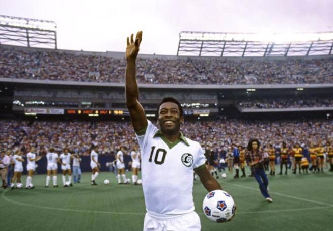 La vita di Pelé in una serie TV Il calciatore Pelé