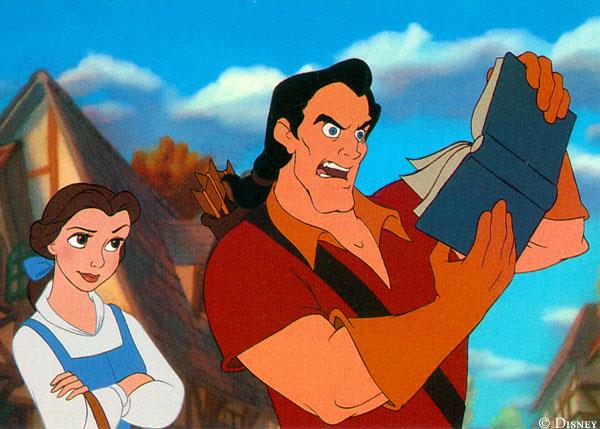 Belle e Gaston ne La Bella e la Bestia Gaston contesta la passione di Belle per i libri