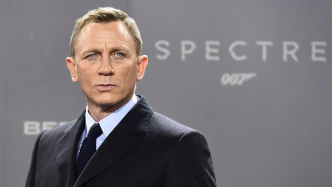 Daniel Craig avrebbe confermato la sua disponibilità per un nuovo film di 007 Daniel Craig alla première di Spectre