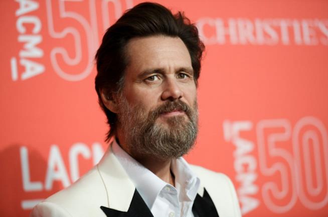 Jim Carrey ha chiuso il suo account di Facebook Jim Carrey contro Facebook, l'attore esorta i fan a chiudere l'account dopo aver fatto lo stesso