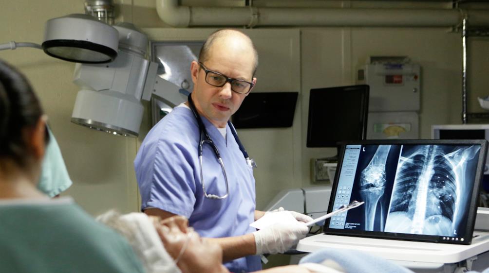 NCIS S13E01