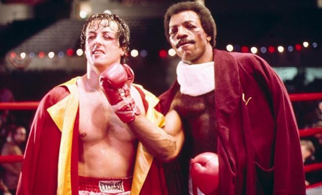 Stallone ha ammesso di essersi pentito per la morte di Apollo Creed Apollo Creed e Sylvester Stallone