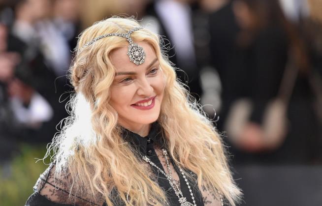 Madonna ama la pizzica pugliese Primo piano di Madonna