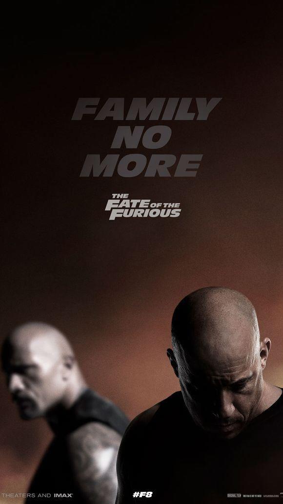 Un poster promozionale per Fast & Furious 8 Uno dei poster promozionali di Fast & Furious 8, con Vin Diesel e The Rock