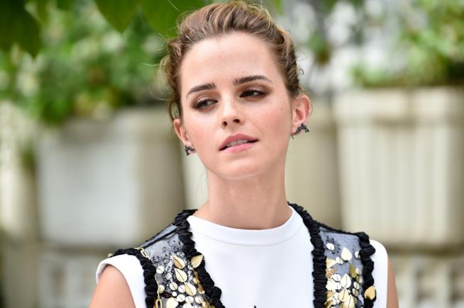 Emma Watson si traveste da Wonder Woman su Instagram Emma Watson
