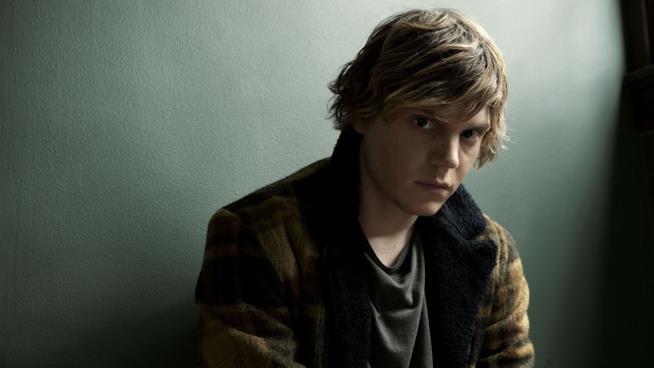 Evan Peters nel cast di American Horror Story 7 Evan Peters sarà Ivanka Trump in American Horror Story