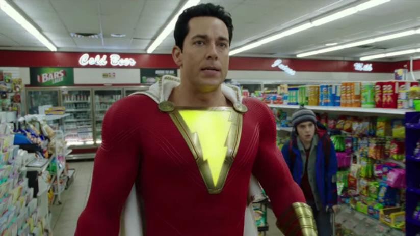 Shazam! deve far fronte a una nuova immagine apparsa in Rete Mezzobusto di Zachary Levi nei panni di Shazam, all'interno di un grande magazzino