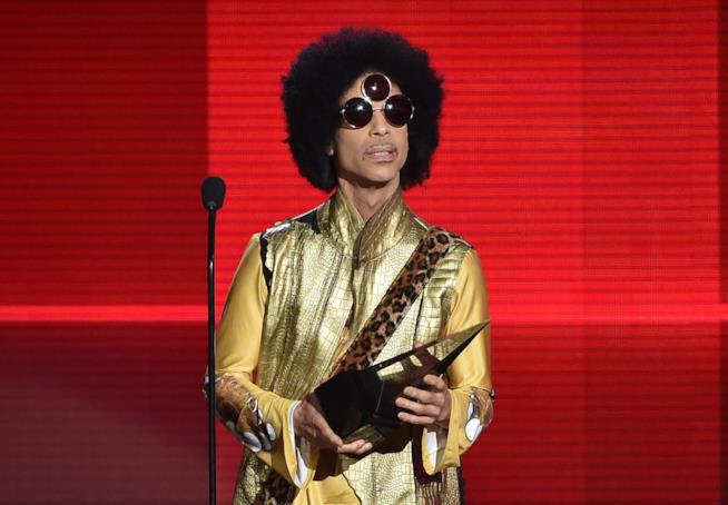 Prince è forse morto per overdose Primo piano di Prince