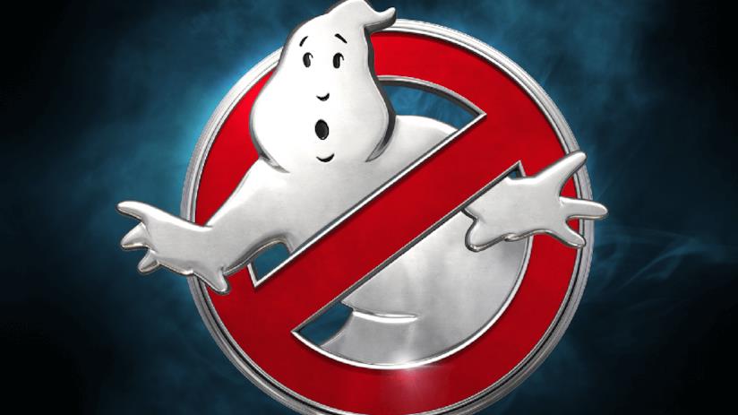 Celeste O’Connor e Logan Kim entrano a far parte del cast di Ghostbusters 2020 Il logo di Ghostbusters: un divieto rosso che contiene un fantasma bianco