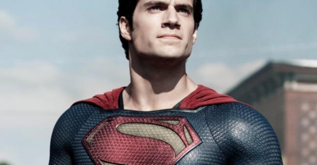 Amy Adams ha rivelato che L'Uomo D'Acciaio 2 è in fase di sviluppo come anche lo script In foto Henry Cavill dal film L'Uomo D'Acciaio