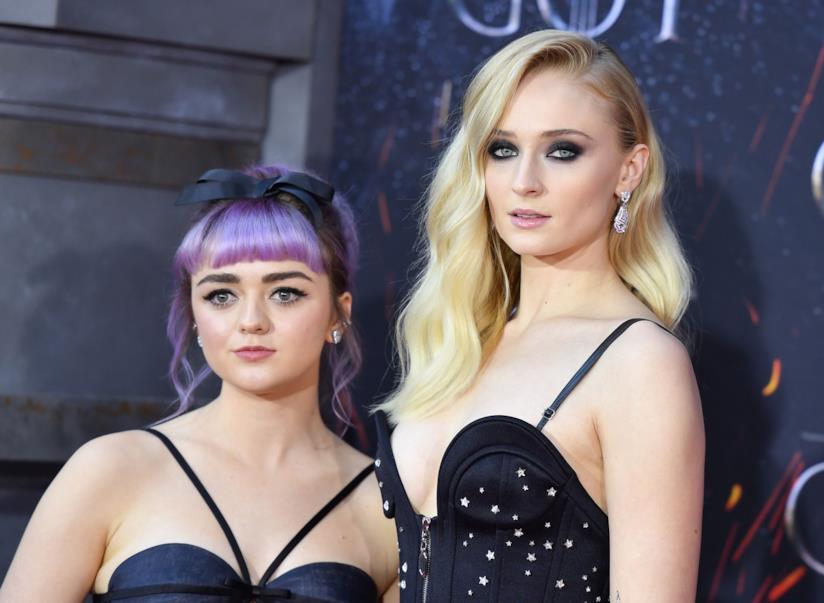 Le attrici Maisie Williams e Sophie Turner Le protagoniste di Game of Thrones Maisie Williams e Sophie Turner