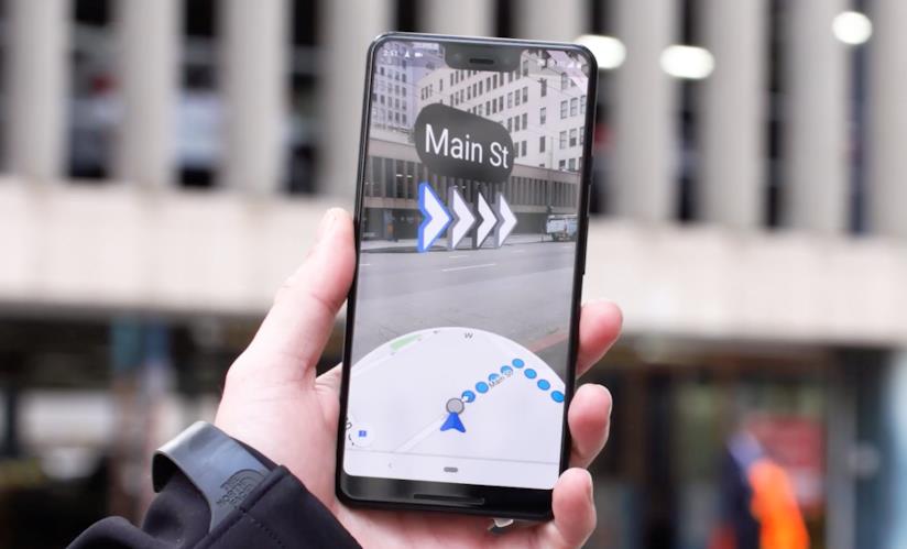 La navigazione AR di Google Maps mostra le indicazioni nel mondo reale La navigazione in realtà aumentata su Google Maps