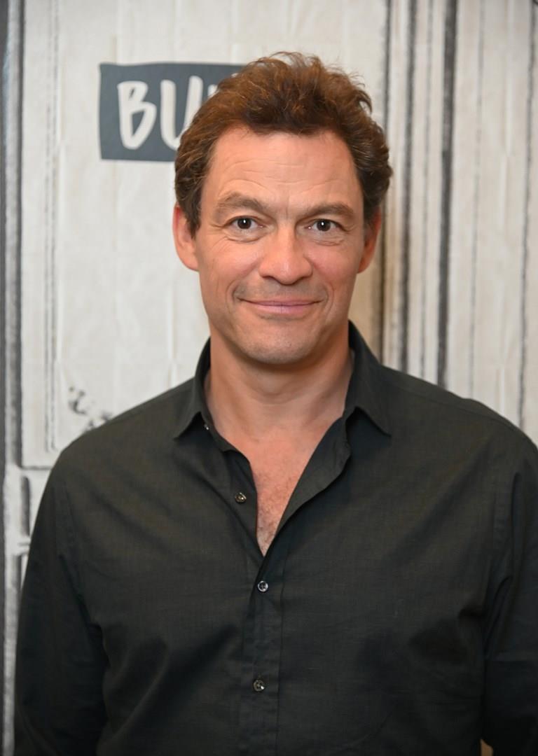Un'immagine di Dominic West Dominic West posa per i fotografi