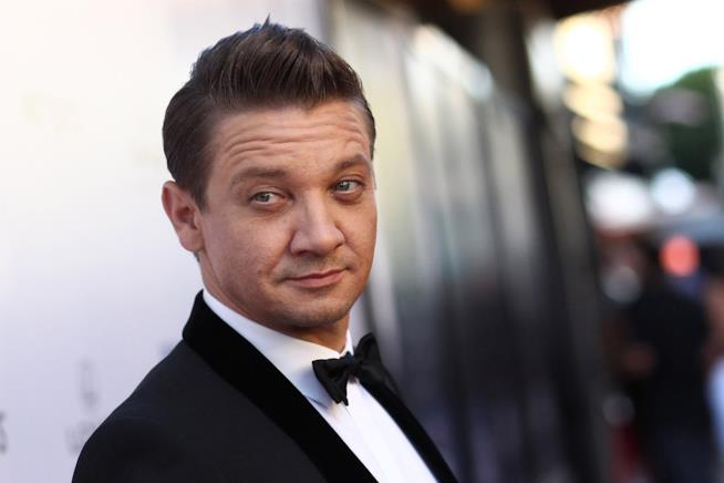 Jeremy Renner parla di nuovo del tatuaggio degli Avengers Jeremy Renner