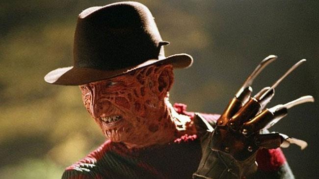 Freddy Krueger sta per tornare: Robert Englund lo interpreterà in un episodio di The Goldbergs Robert Englund negli iconici panni di Freddy Krueger