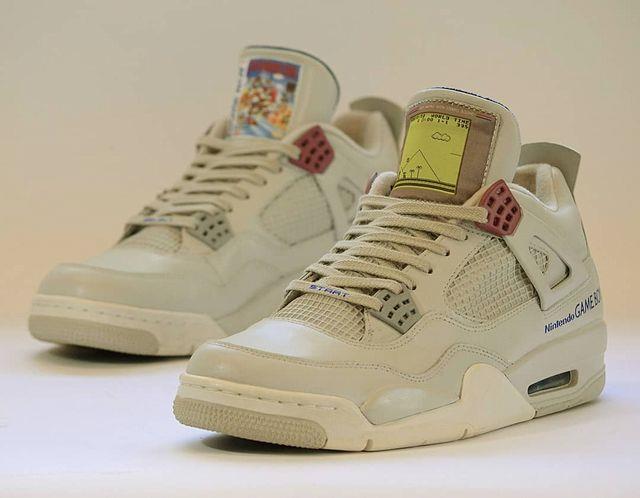 Le Air Jordan di Freaker Sneaker Super Mario sulle Air Jordan
