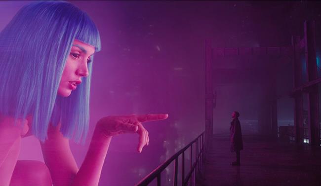 BladeRunner 2049, ecco come si collegherà all'originale Ryan Gosling in una scena del trailer di Blade Runner 2049