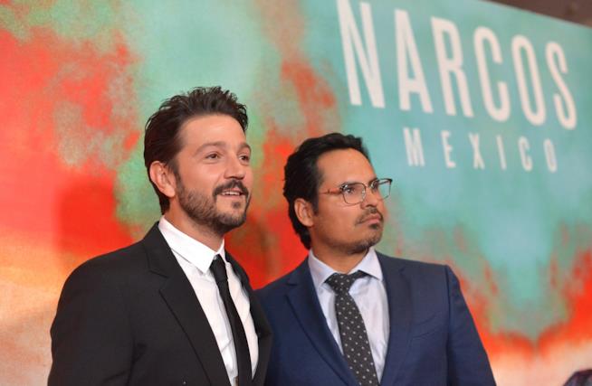 Diego Luna e Michael Peña all'anteprima di Narcos; Mexico Diego Luna e Michael Peña durante l'anteprima della serie Narcos: Mexico