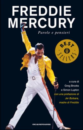 La cover del libro Freddie Mercury. Pensieri e parole, curato da Brooks e Lupton La copertina del libro Freddie Mercury. Pensieri e parole