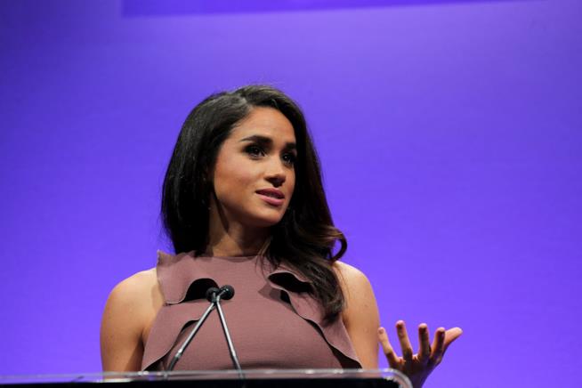 Meghan Markle è stata vittima di razzismo da bambina Primo piano di Meghan Markle