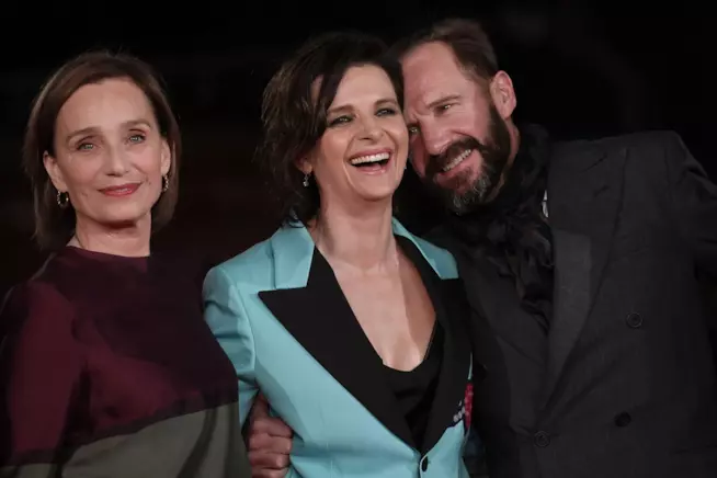 Il Paziente Inglese compie 20 anni a Roma Il cast de Il Paziente Inglese sul red carpet romano