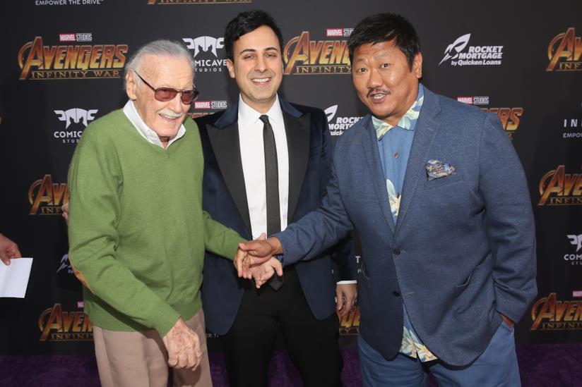 Keya Morgan, ex manager di Stan Lee, arrestato in Arizona Un primo piano di Stan Lee, Keya Morgan e Benedict Wong
