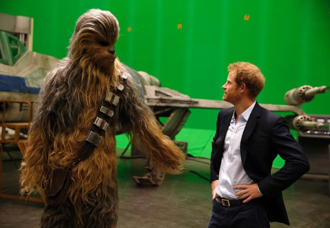 Star Wars 8, due Stormtrooper potrebbero essere interpretati da William e Harry Chewbecca e il principe Harry