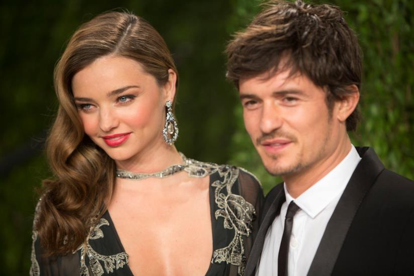 Miranda Kerr e Orlando Bloom avvistati al Coachella insieme alle nuove fiamme Primo piano di Miranda Kerr e Orlando Bloom