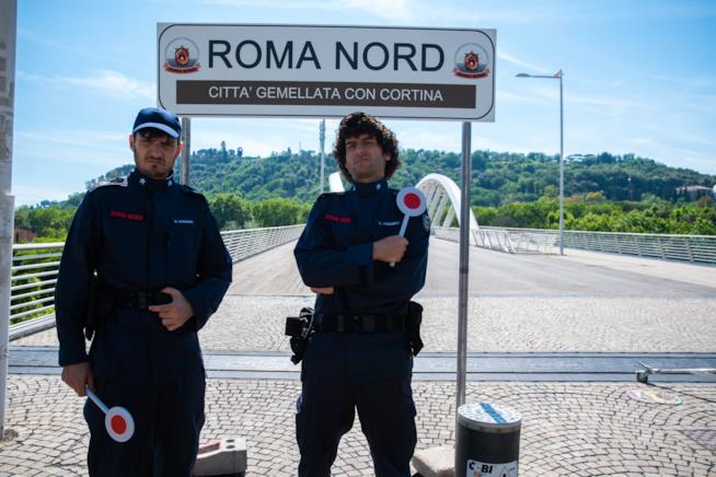 Le Coliche in Romolo + Giuly: la guerra mondiale italiana Le Coliche nella serie tv di FOX Romolo + Giuly