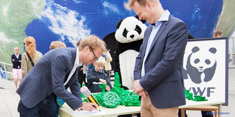 LEGO e WWF insieme per l'ecosostenibilità L'incontro tra i vertici del WWF e del Gruppo LEGO