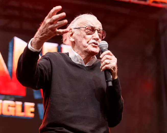 In arrivo un documentario su Stan Lee e uno speciale montaggio del dietro le quinte dei suoi camei Stan Lee parla al pubblico