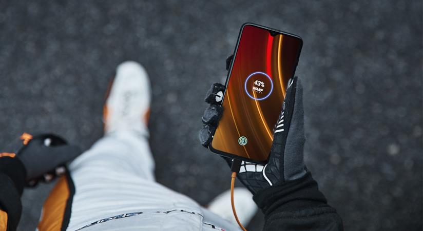 OnePlus 6T McLaren Edition ufficiale: si punta tutto su potenza e autonomia Immagine promozione del OnePlus 6T McLaren Edition