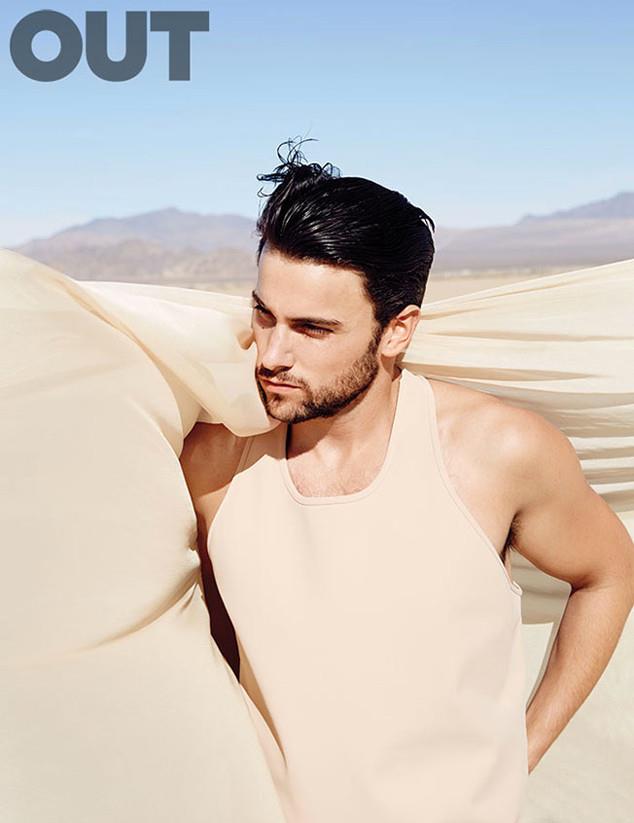 Una delle foto del servizio di Out Magazine con Jack Falahee Jack Falahee posa per il mensile GLBT Out Magazine