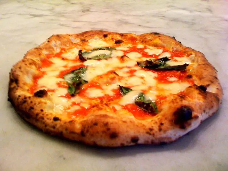 La pizza La foto di una pizza "italiana"