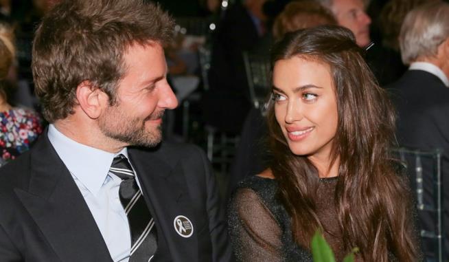 Irina Shayk rende ufficiale sui social la storia con Bradley Cooper Primo piano di Irina Shayk e Bradley Cooper