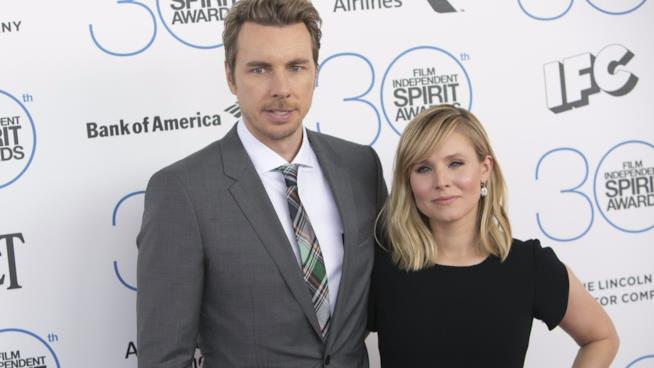 Kristen Bell condivide le foto mai viste del matrimonio con Dax Shepard e si commuove Kristen Bell e il marito Dax Shepard ai Film Independent Spirit Awards
