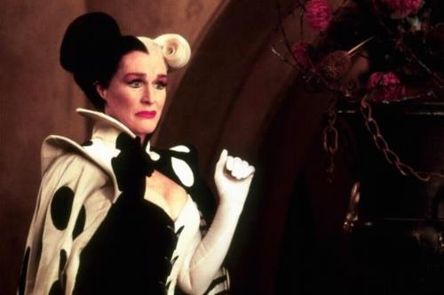 Crudelia De Mon: da Glenn Close ad Emma Stone Glenn Close negli eccentrici panni di Crudelia de Mon