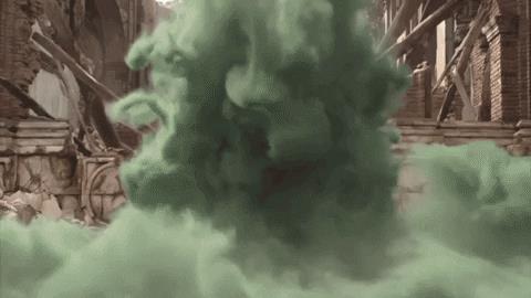 Mysterio è il co-protagonista di Spider-Man: Far From Home: ma da che parte sta? GIF di Mysterio ricavata dal primo trailer di Spider-Man: Far From Home