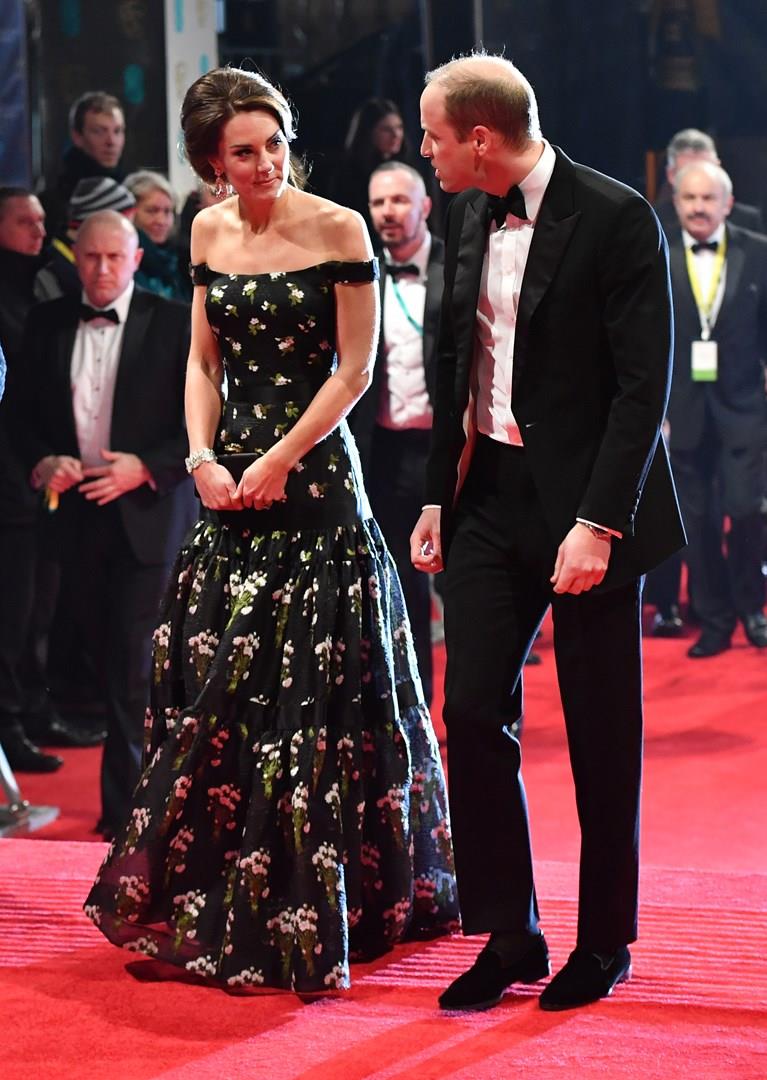 Kate Middleton ai BAFTA Kate Middleton ai BAFTA, look Alexander McQueen