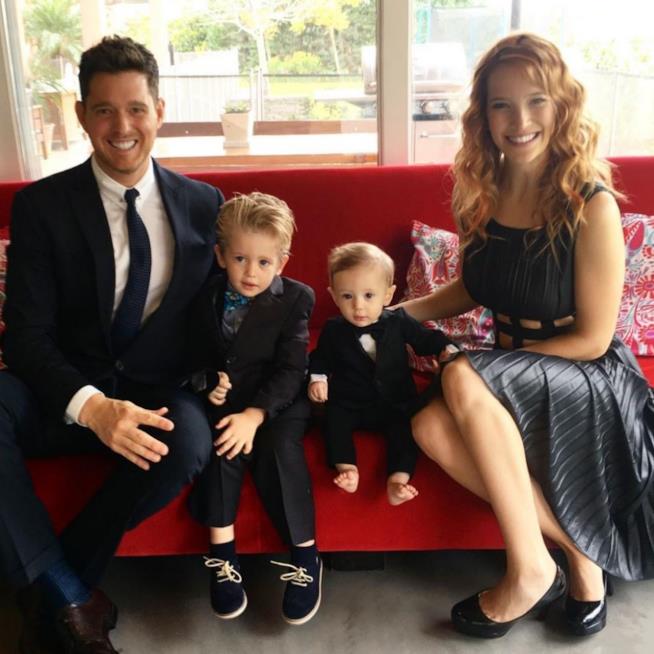 Il figlio più grande di Michael Bublé ha un tumore La famiglia di Michael Bublé al completo