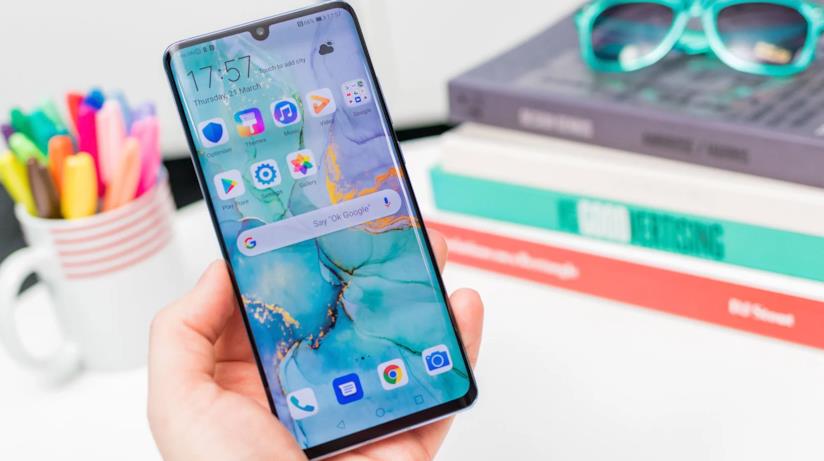 Huawei, il sistema operativo proprietario sarà pronto entro il 2019 ma senza le app di Google Foto di Huawei P30 Pro