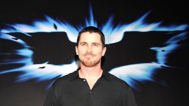 Christian Bale riflette sul ruolo di Batman nella trilogia del Cavaliere Oscuro Christian Bale alla prima de Il Cavaliere Oscuro - Il Ritorno in Giappone
