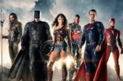La Justice League cinematografica del DC Extended Universe Gli interpreti della Justice League a figura intera, nel costume del corrispondente supereroe