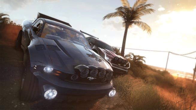Tutti i giochi gratuiti di giugno 2016 per Xbox 360 e Xbox One Un testa a testa tra due auto in The Crew