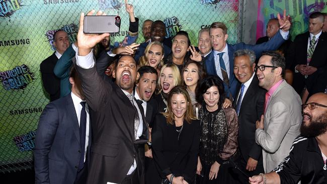 Il cast di Suicide Squad descrive le scene cancellate del film Cast di Suicide Squad
