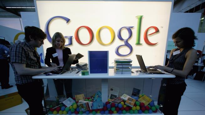Google, le ricerche del 2016 Stand di Google a una fiera