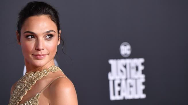 Wonder Woman 2 non sarà prodotta da Brett Ratner: le dichiarazioni di Gal Gadot Gal Gadot alla prima di Justice League