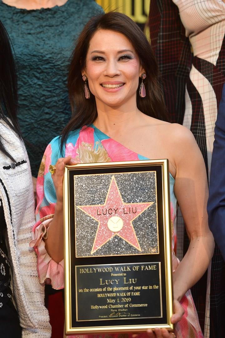 Lucy Liu Lucy Liu sulla Hollywood Walk of Fame