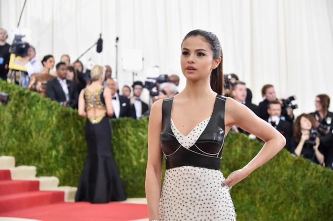 Selena Gomez è il nuovo volto di Coach Primo piano di Selena Gomez